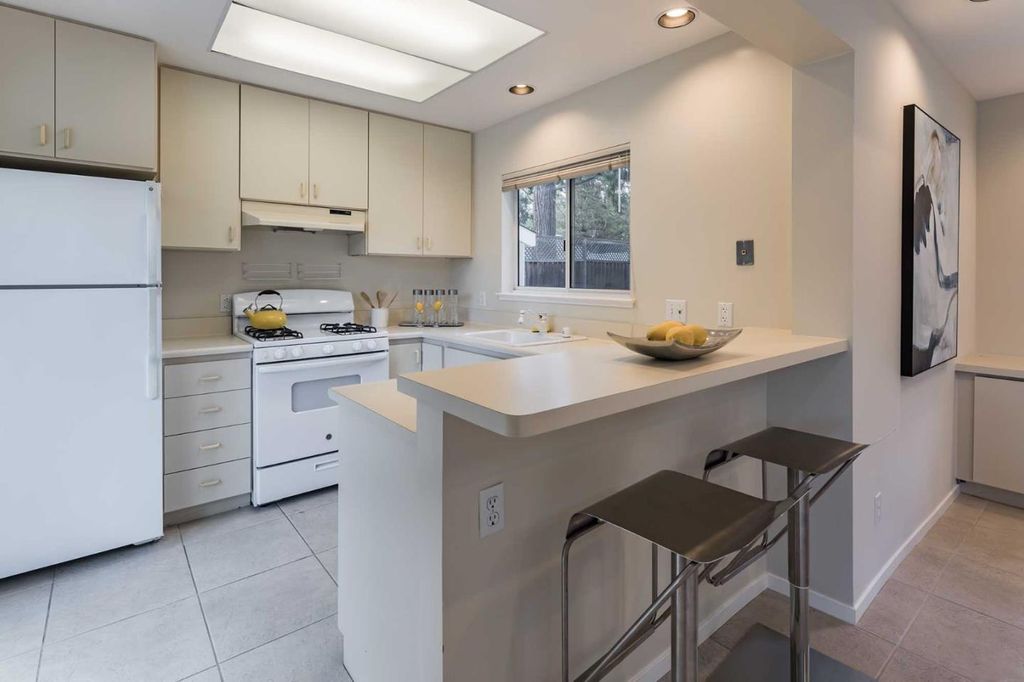 Kitchen Cabinet Ideas | Pictures & DIY Design Ideas