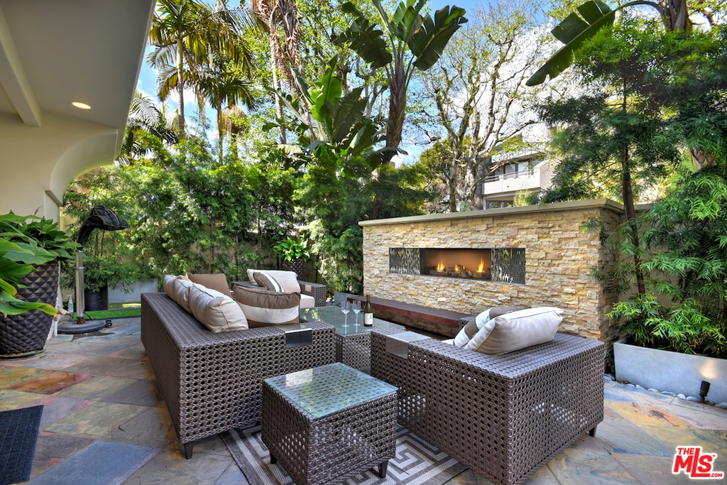 Patio Landscape Design Ideas and Free Landscaping Pictu