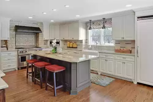 Small Traditional Kitchen