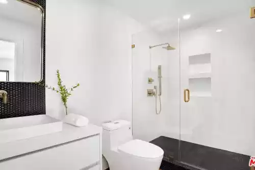 Bathroom Designs For Small Spaces
