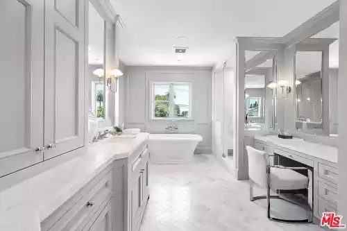 Grey And White Bathroom