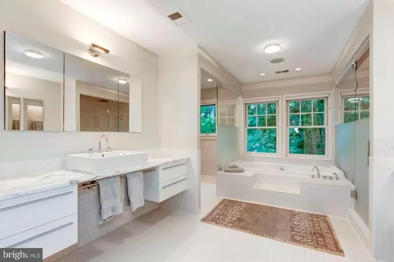 White Bathroom Cabinet
